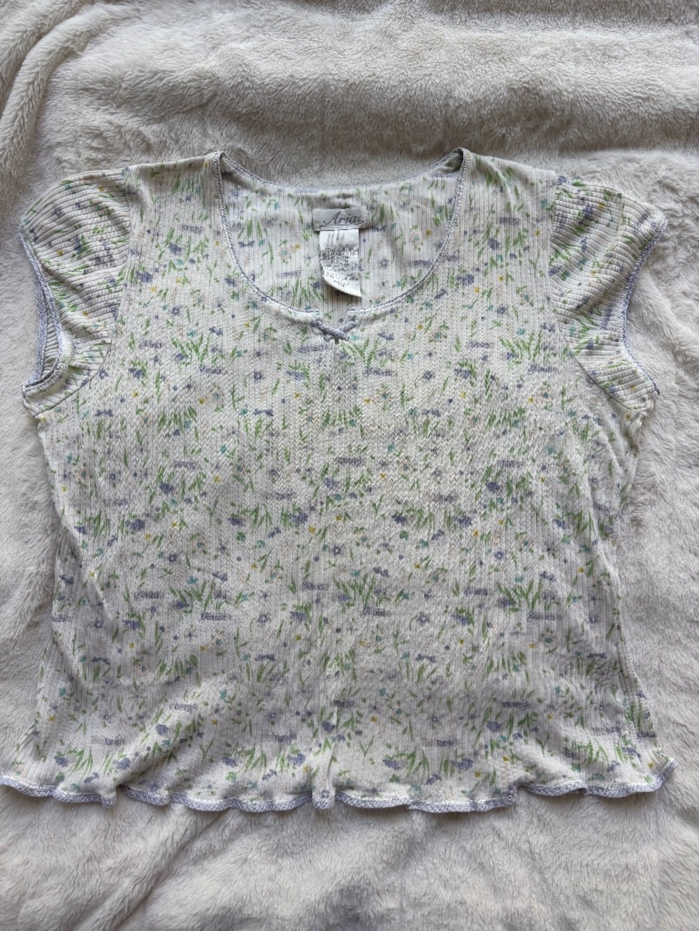 Aria Vintage Y2K Dainty Floral Ribbed Baby Tee Lettuce Edge Size Medium